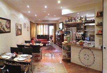 Caligola Bed & Breakfast 2*