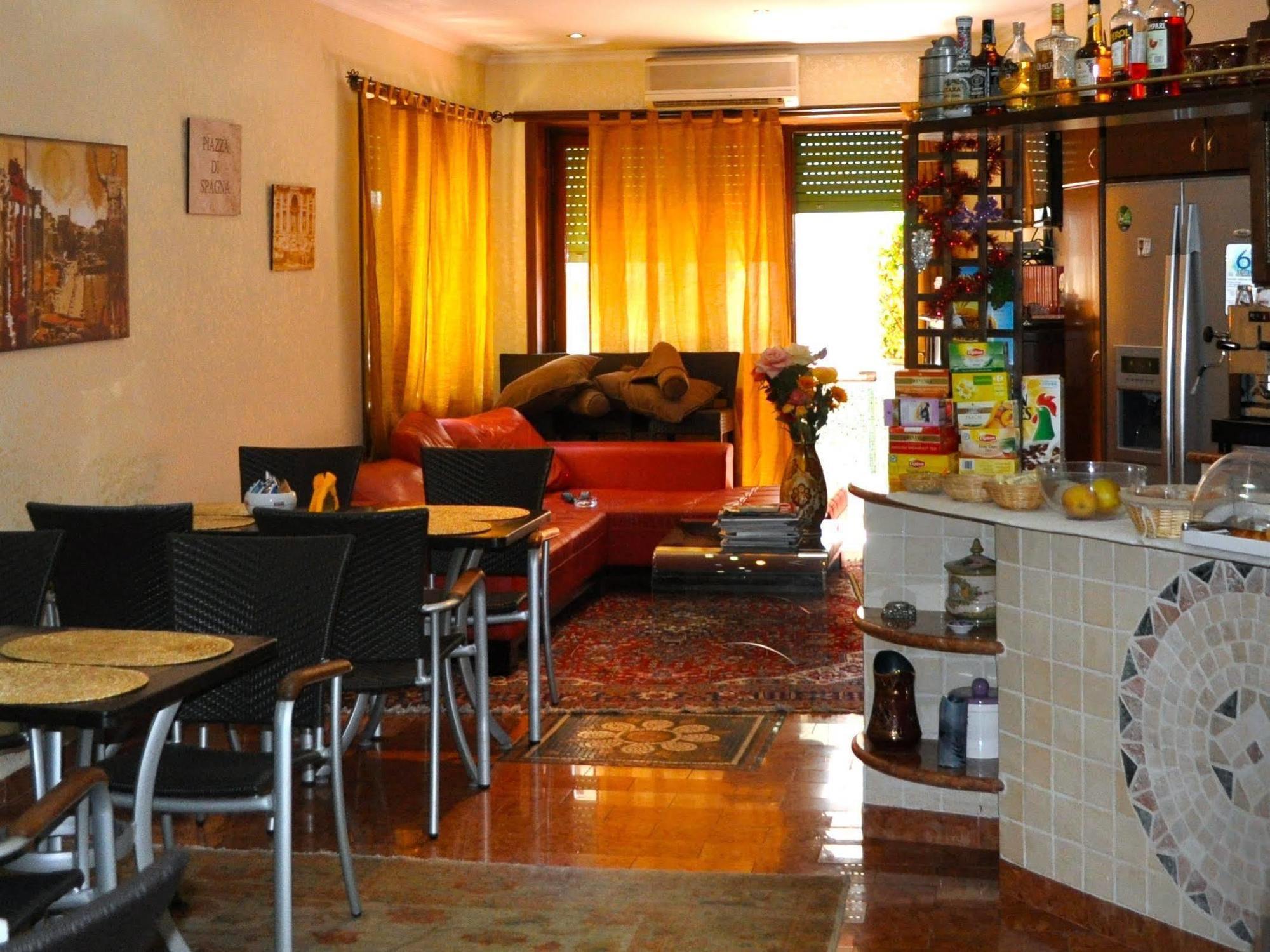 Caligola 2* Roma