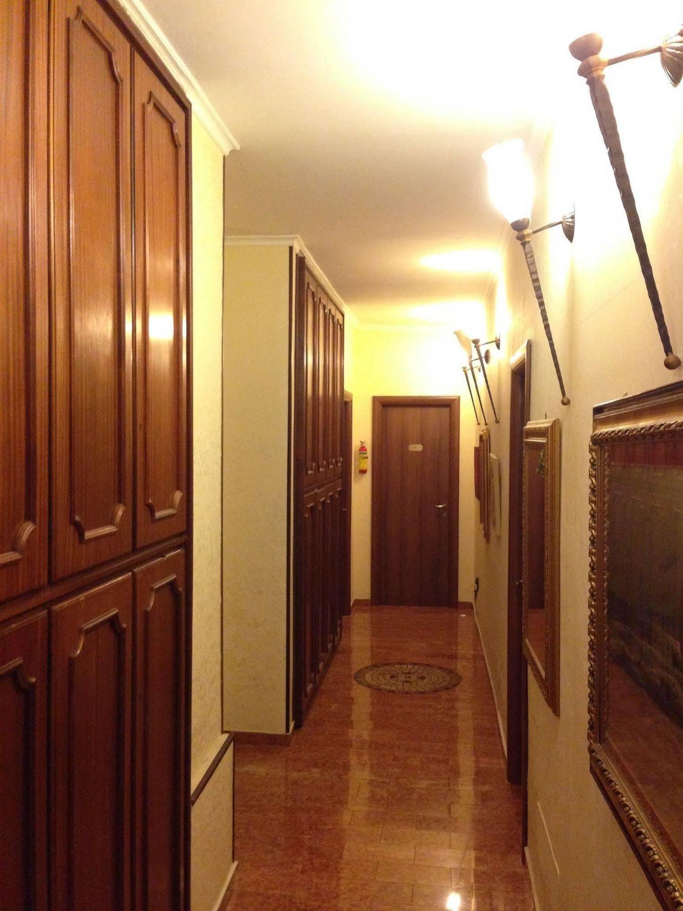 Caligola Bed & Breakfast 2*